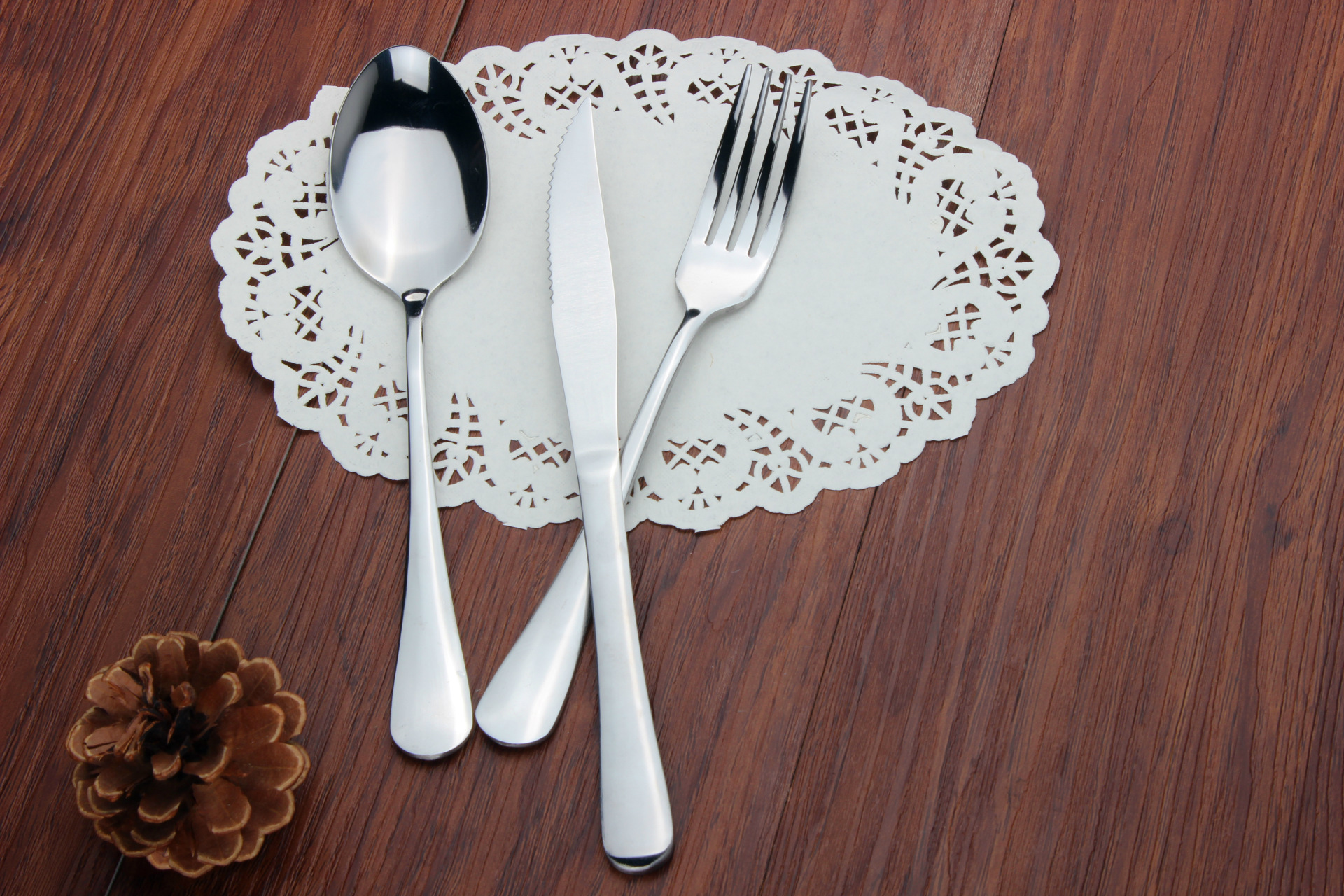 forks knives and spoons